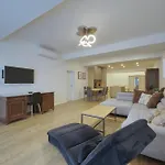 Апартаменты Shone Old Town 2 Bedroom