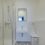 Shone Old Town 2 Bedroom Братислава