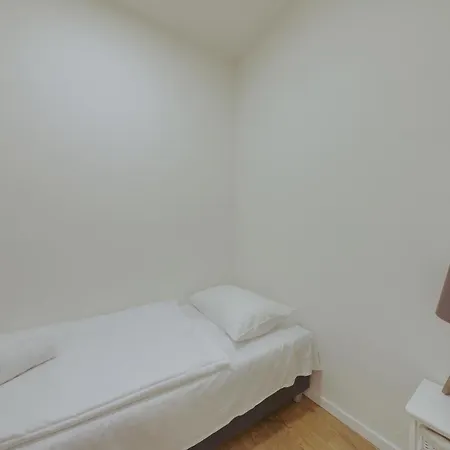 Shone Old Town 2 Bedroom Apartmán *