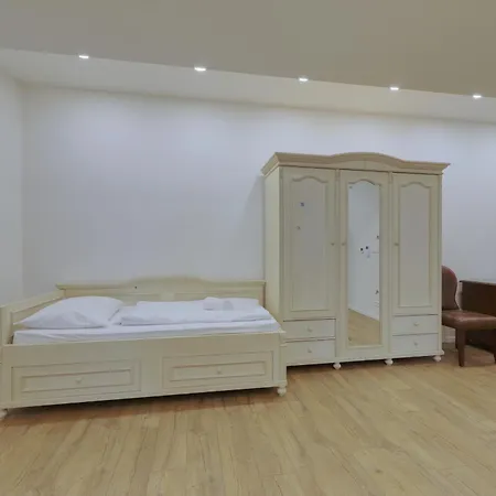 Shone Old Town 2 Bedroom Apartment